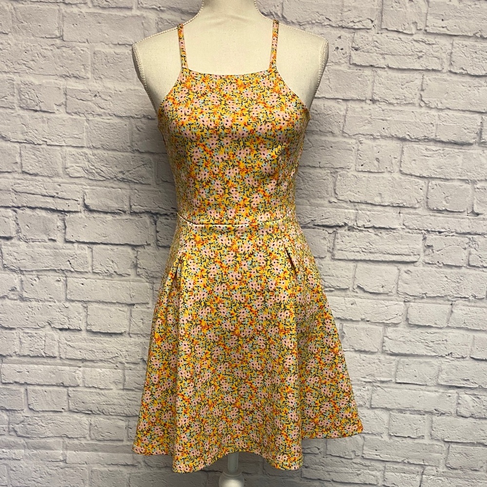 Copper Key Yellow Floral Mini Dress Size Small